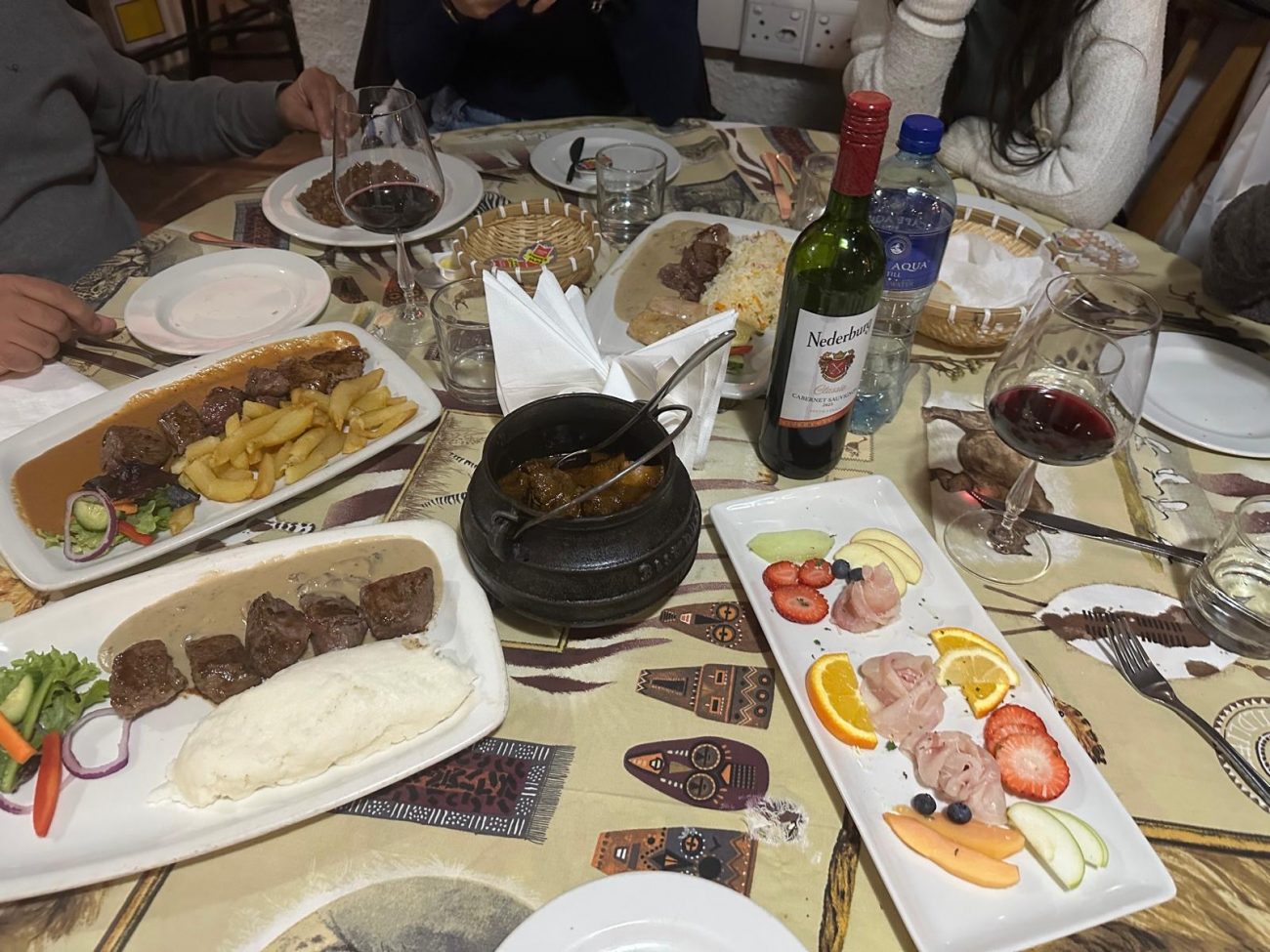 Cena con música en vivo en Marco's African Place, Ciudad del Cabo